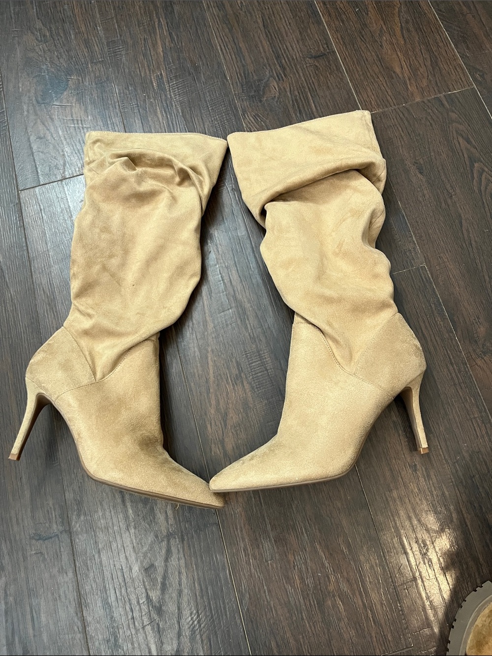 Jessica Simpson Tan Slouchy Pointed-Toe Knee Boots